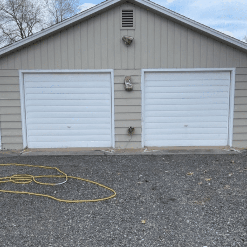 Team painting house in Tri-Cities WA.